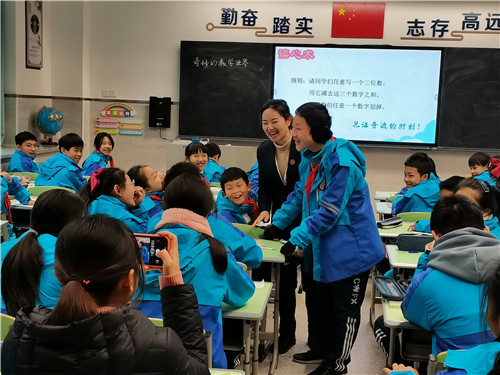 奇趣学科，精彩课堂——小升初衔接活动课